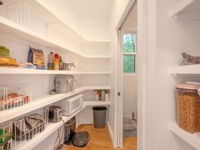 3923 E 16th ST A, Austin TX 78721