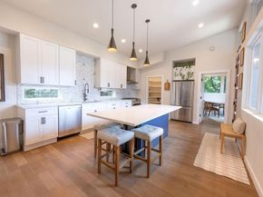 3923 E 16th ST A, Austin TX 78721
