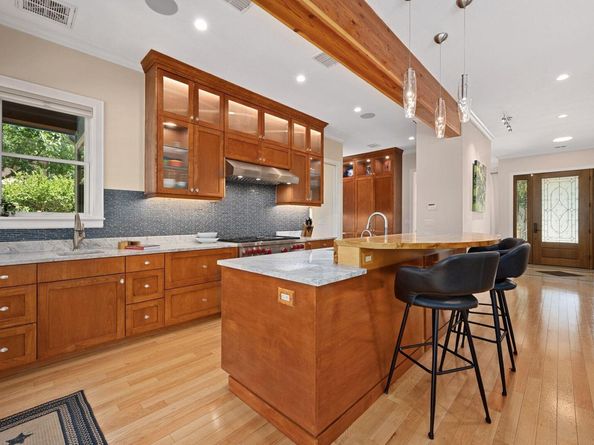 3904 Petes PATH, Austin TX 78731