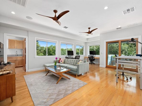 3904 Petes PATH, Austin TX 78731