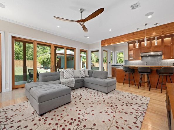 3904 Petes PATH, Austin TX 78731