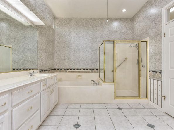 229 Whispering Wind DR, Georgetown TX 78633