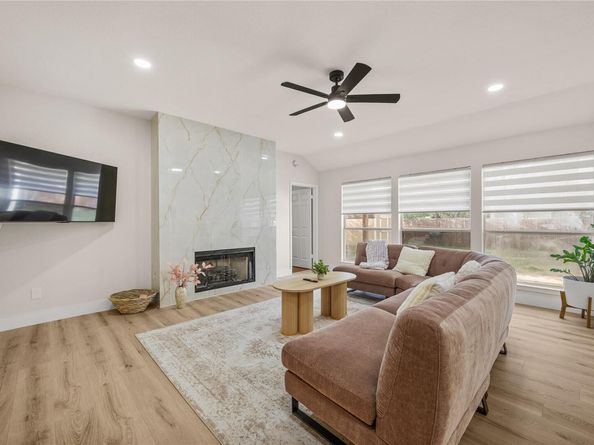 12624 Twisted Briar LN, Austin TX 78729