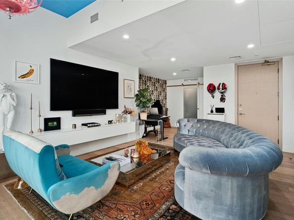 70 Rainey ST 2702, Austin TX 78701