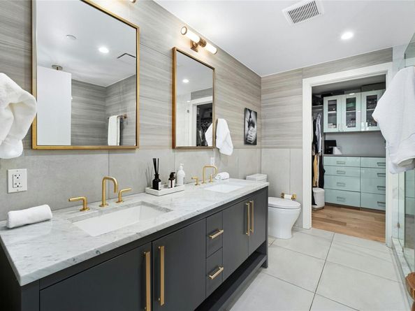 70 Rainey ST 2702, Austin TX 78701
