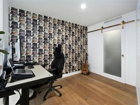 70 Rainey ST 2702, Austin TX 78701