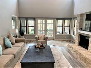 105 Birdie DR, The Hills TX 78738