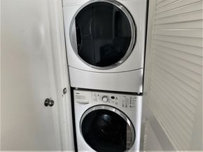 105 Birdie DR, The Hills TX 78738