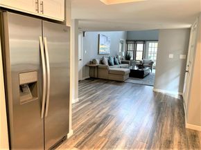 105 Birdie DR, The Hills TX 78738