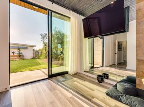 5004 McIntyre CIR, Austin TX 78734