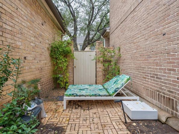 902 W 18th ST B, Austin TX 78701