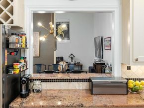 902 W 18th ST B, Austin TX 78701