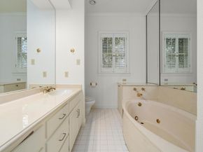 902 W 18th ST B, Austin TX 78701