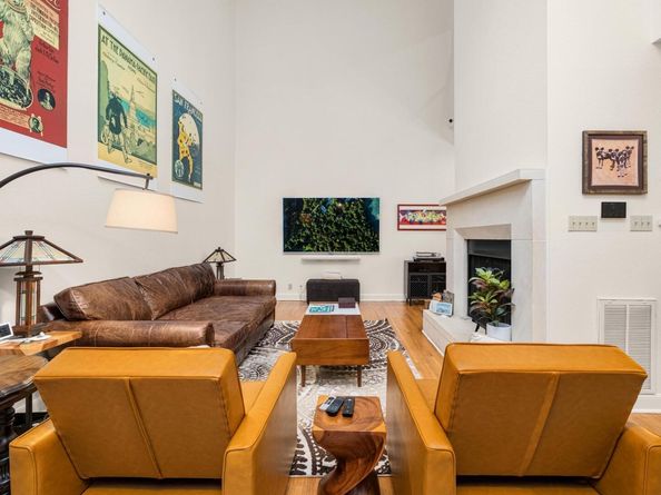 902 W 18th ST B, Austin TX 78701