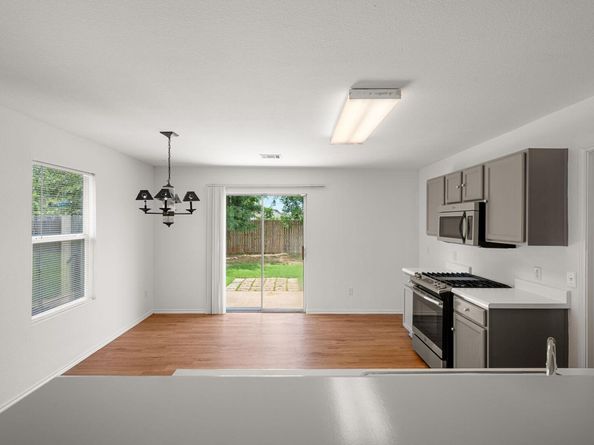 707 Eaglecreek DR, Leander TX 78641