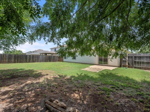 707 Eaglecreek DR, Leander TX 78641