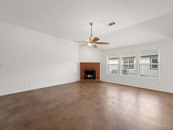 707 Eaglecreek DR, Leander TX 78641