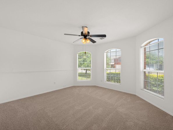 707 Eaglecreek DR, Leander TX 78641