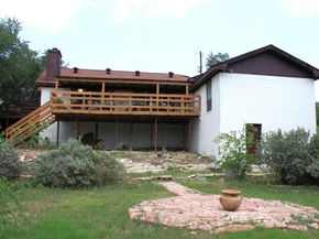 1004 Daviot DR, Briarcliff TX 78669