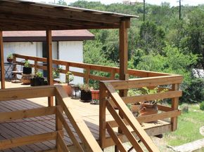 1004 Daviot DR, Briarcliff TX 78669