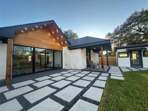 4910 Woodcreek RD, Austin TX 78749
