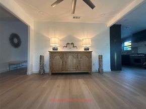 4910 Woodcreek RD, Austin TX 78749