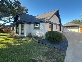 4910 Woodcreek RD, Austin TX 78749