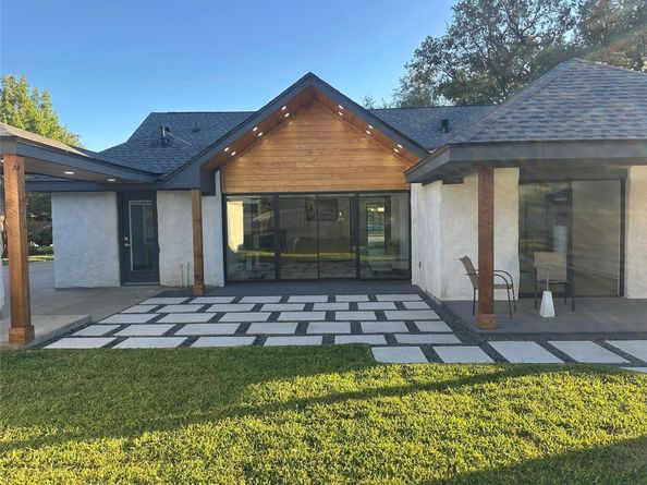 4910 Woodcreek RD, Austin TX 78749