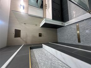 4910 Woodcreek RD, Austin TX 78749