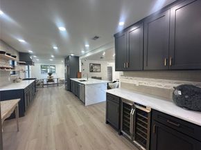 4910 Woodcreek RD, Austin TX 78749