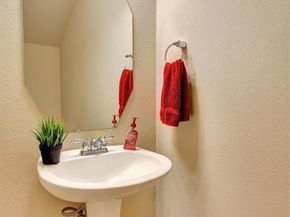 6701 Covered Bridge DR 51, Austin TX 78736