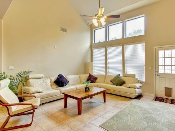 6701 Covered Bridge DR 51, Austin TX 78736