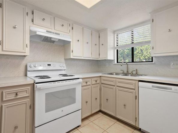 8507 Fathom CIR, Austin TX 78750