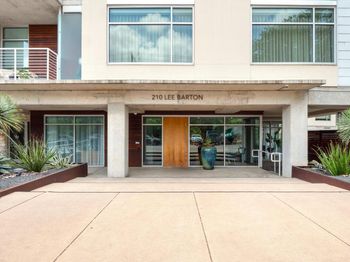 210 Lee Barton DR