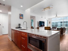 210 Lee Barton DR 415, Austin TX 78704