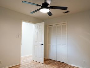 13002 Cedarhurst CIR, Austin TX 78729
