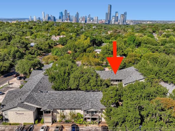 2303 East Side DR 210, Austin TX 78704