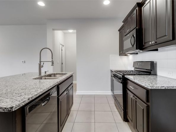 6814 E Riverside DR 32, Austin TX 78741