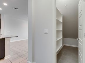 6814 E Riverside DR 32, Austin TX 78741