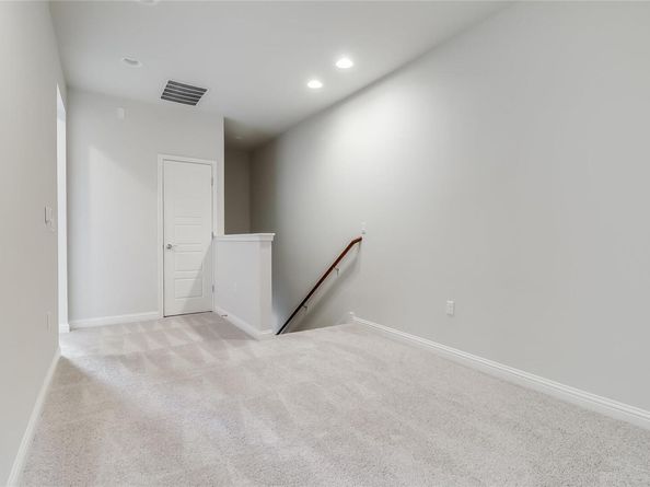 6814 E Riverside DR 32, Austin TX 78741