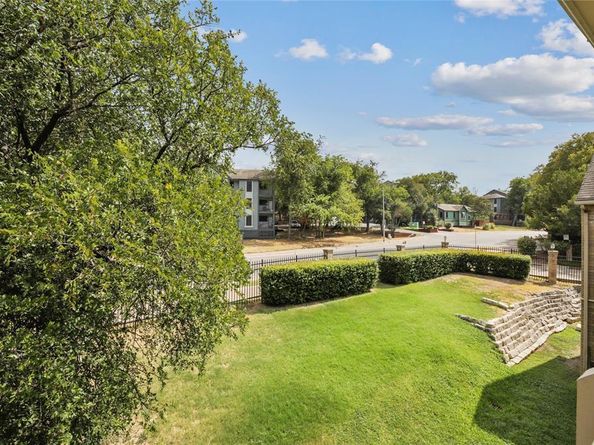 2450 Wickersham LN 106, Austin TX 78741
