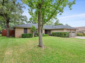 2100 Oakridge DR, Round Rock TX 78681