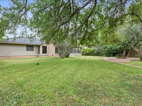 2100 Oakridge DR, Round Rock TX 78681