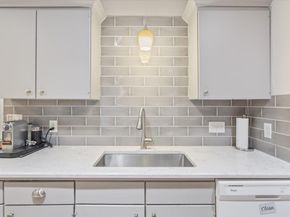 2100 Oakridge DR, Round Rock TX 78681