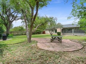 2100 Oakridge DR, Round Rock TX 78681