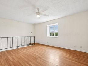 2301 Mission Hill DR 104, Austin TX 78741