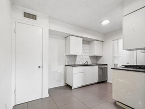 2301 Mission Hill DR 104, Austin TX 78741