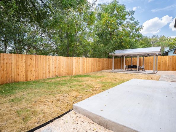 2105 Trede DR, Austin TX 78745