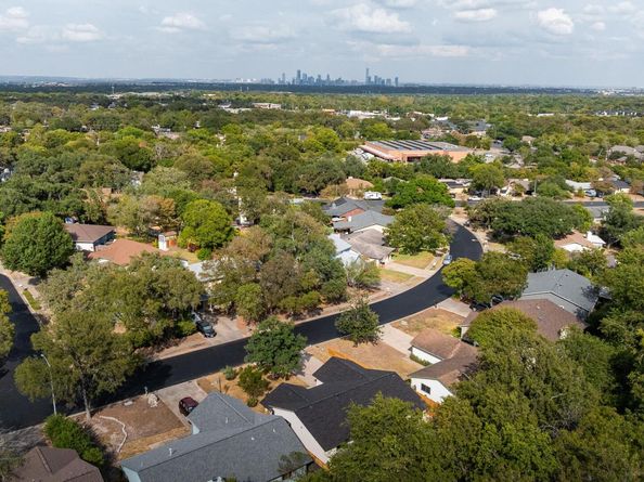 2105 Trede DR, Austin TX 78745
