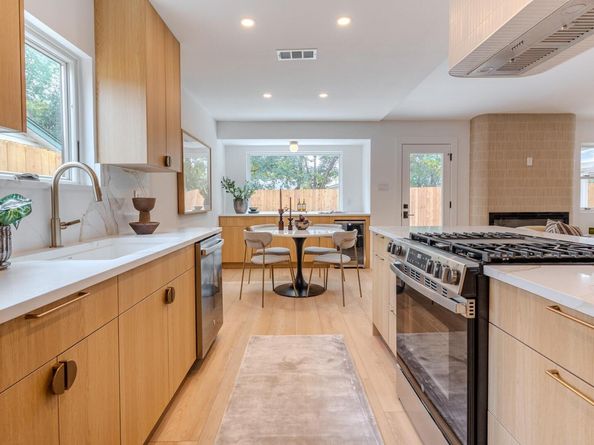 2105 Trede DR, Austin TX 78745